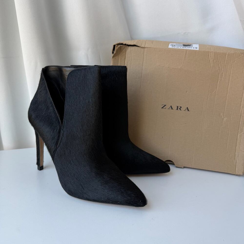 Zara (7.5/38) Black Calf Hair Pointed Toe Stiletto Ankle Boots Pony Hair